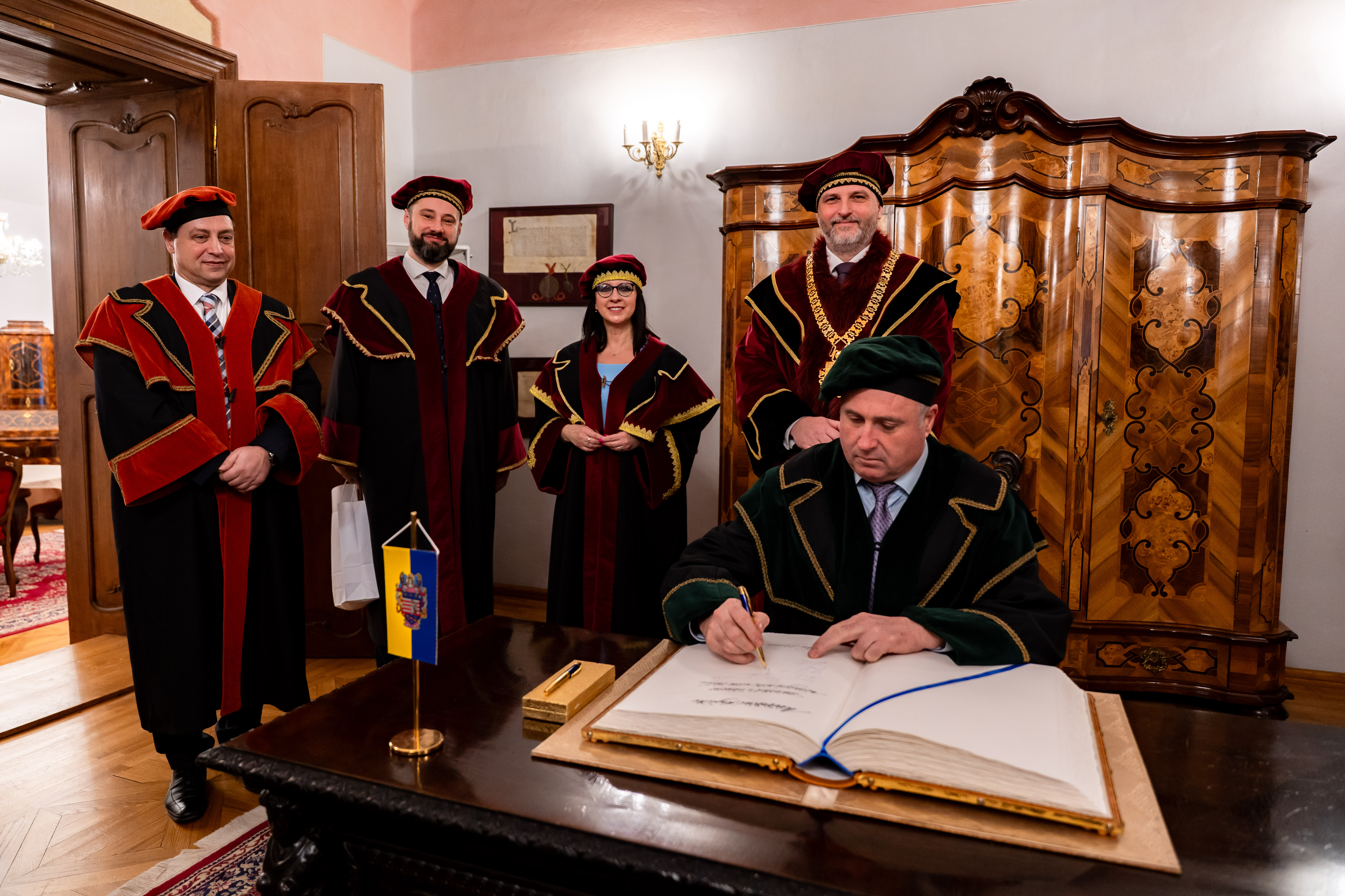  prijatie starostov Mestskych casti v Kosiciach.-55